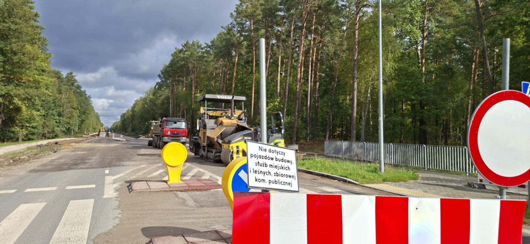Remont drogi Tychów Stary - Starachowice (październik 2025)