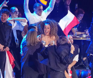 Alicja Szemplińska na lotnisku