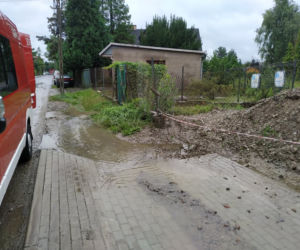 Krakowski Bieżanów zalany przez rzekę Serafę
