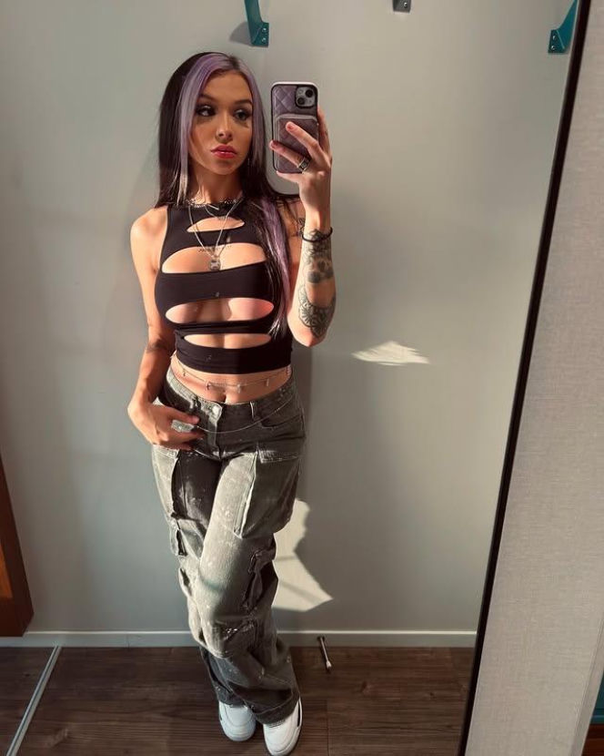 Elayna Black/Cora Jade