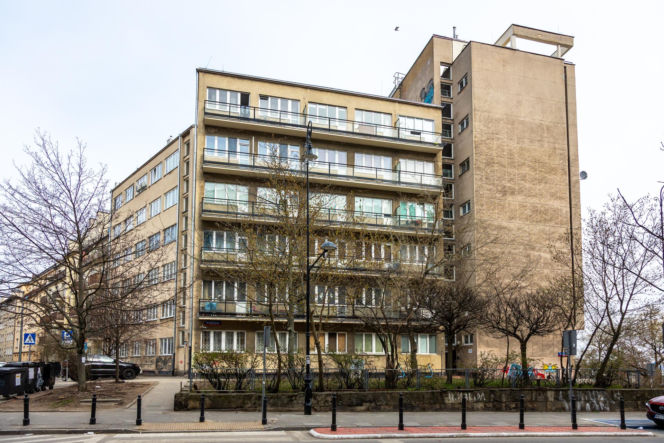 Wieżowiec przy ul. Sewerynów 4 w Warszawie