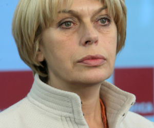 Barbara Nowacka. Kiedy bardzo tęsknię chcę zadzwonić do mamy.