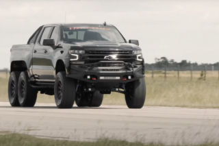 Potworny pick-up od Hennessey Performance! Oto Chevrolet Silverado Goliath 6x6 - WIDEO