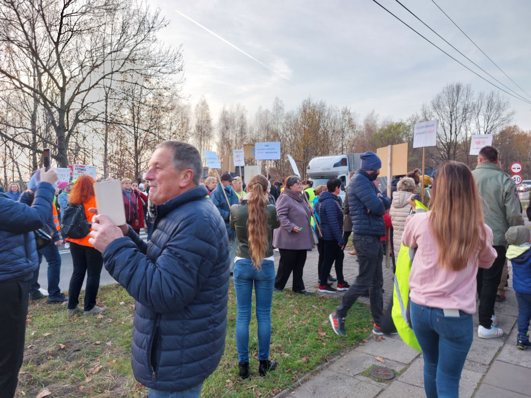 Protest mieszkańców Kostuchny przeciwko budowie wieżowców
