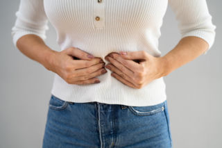 Alergia nie ustępuje mimo leków? Naukowcy z UMW wskazują na ukryte źródło problemu. Zbadaj jelita