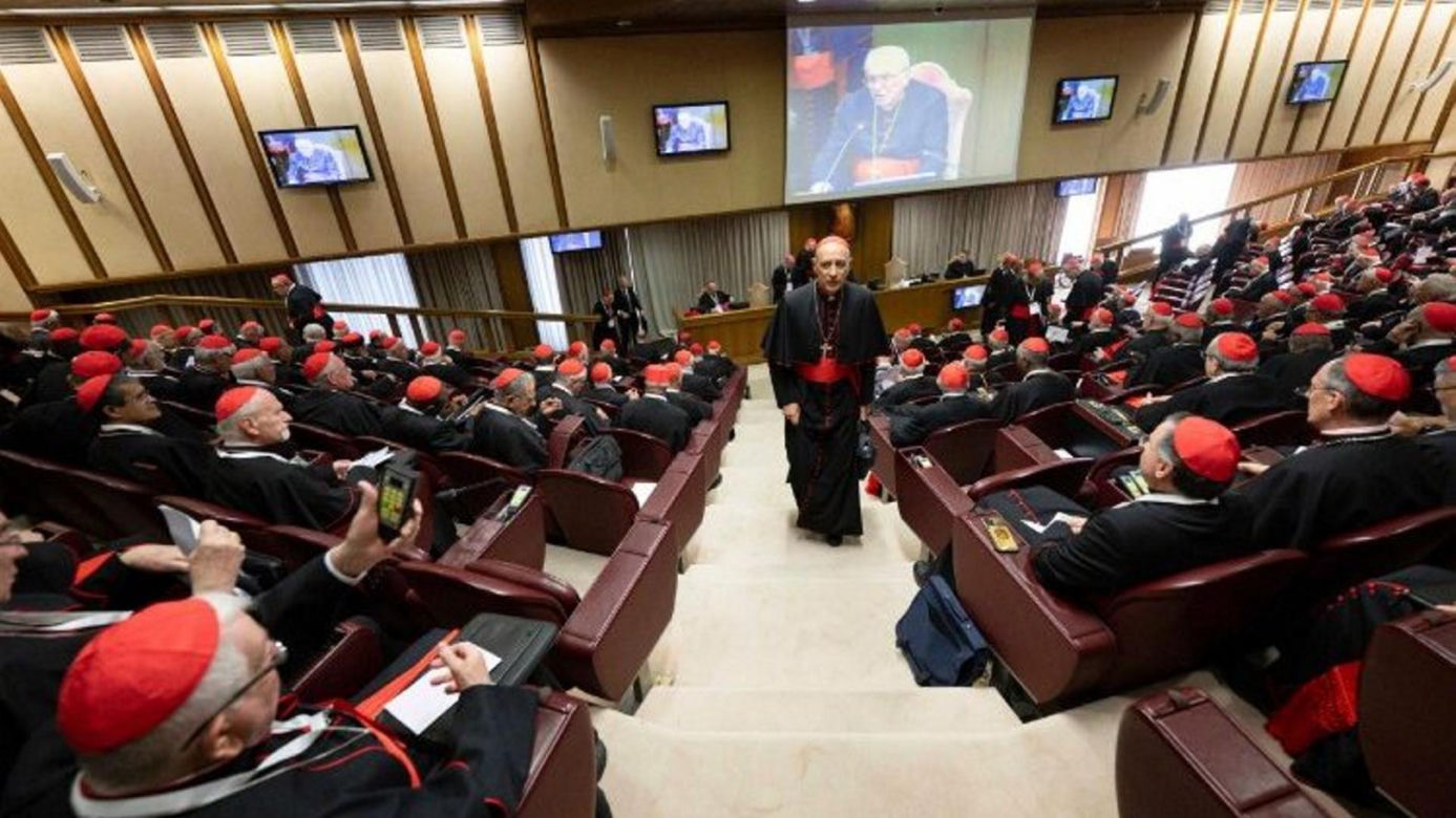 Ponad 100 osób przysięgało przed konklawe. Zamykają Watykan! "Bezwzględna dyskrecja"