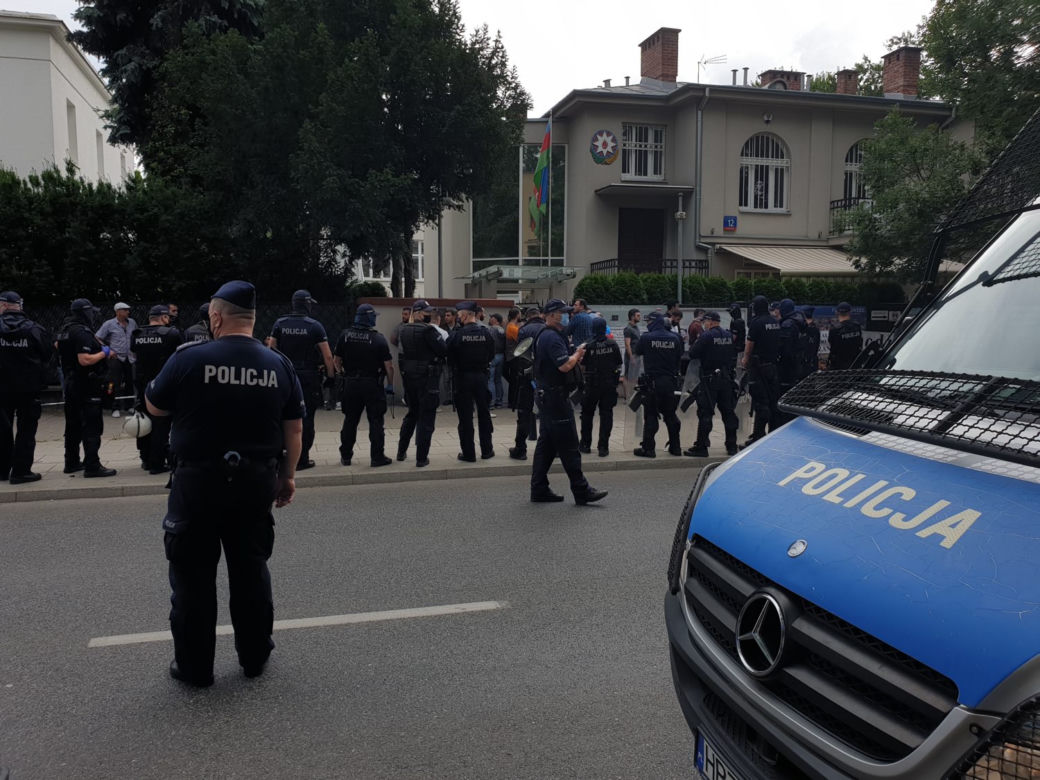 Manifestacja pod ambasadą Azerbejdżanu