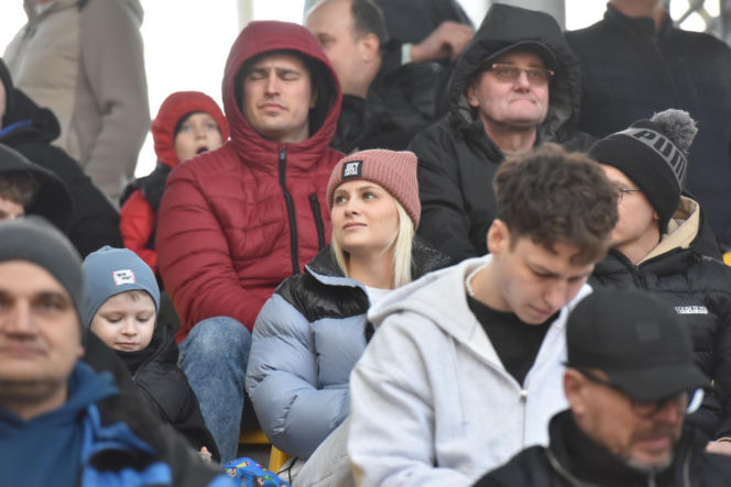 PRES Grupa Deweloperska Toruń - Stelmet Falubaz Zielona Góra, zdjęcia kibiców i zawodników ze sparingu na Motoarenie