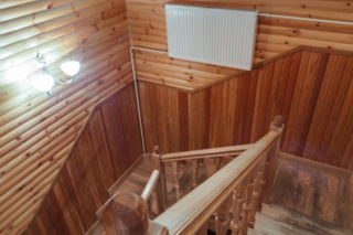 Wnętrzarski koszmar z PRL-u wraca do łask. Zamiast zrywać ze ścian, daj jej drugie życie