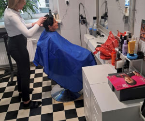 Joanna Senyszyn u fryzjera