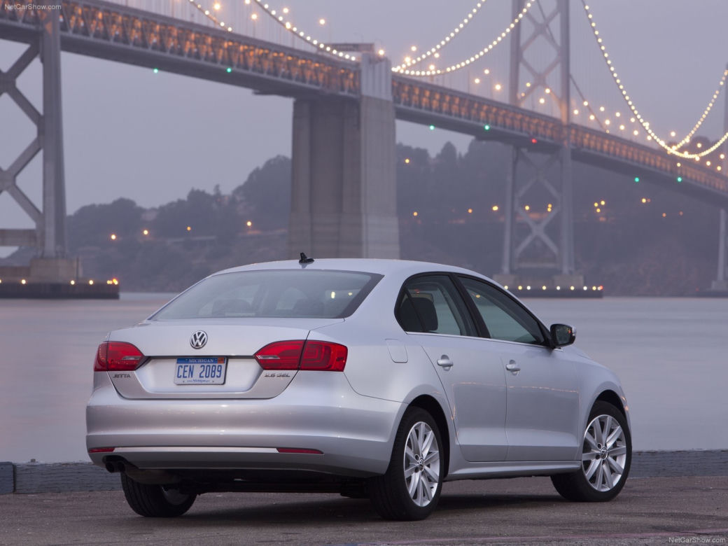 Volkswagen Jetta Trendline sedan, model 2011