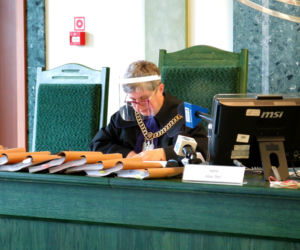 Białystok. Porwał żonę i córeczkę, nie przyznaje się do winy. Ruszył proces