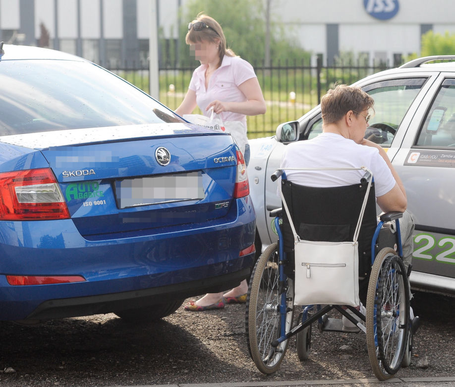 MICHAŁ FIGURSKI REHABILITUJE SIĘ_1PUBL