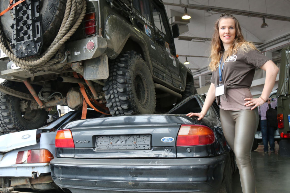 Dziewczyny z Motor Show Poznań 2016