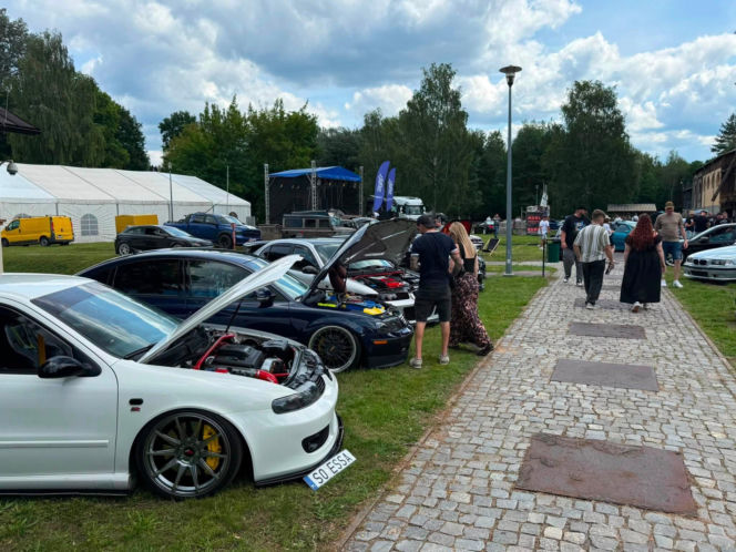 Ryk silników pod Wielkim Piecem! Star Cars Party Vol. 2 w Starachowicach – to musisz zobaczyć w ten weekend