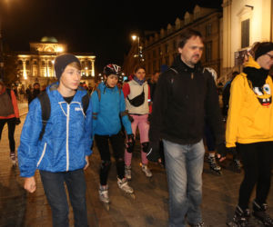 Nightskating. Warszawa na rolkach [Zdjęcia]