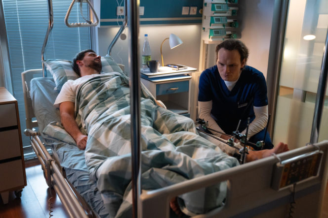 Na dobre i na złe odc. 985. Tomasz (Antoni Sałaj), Maciej (Sebastian Cybulski)