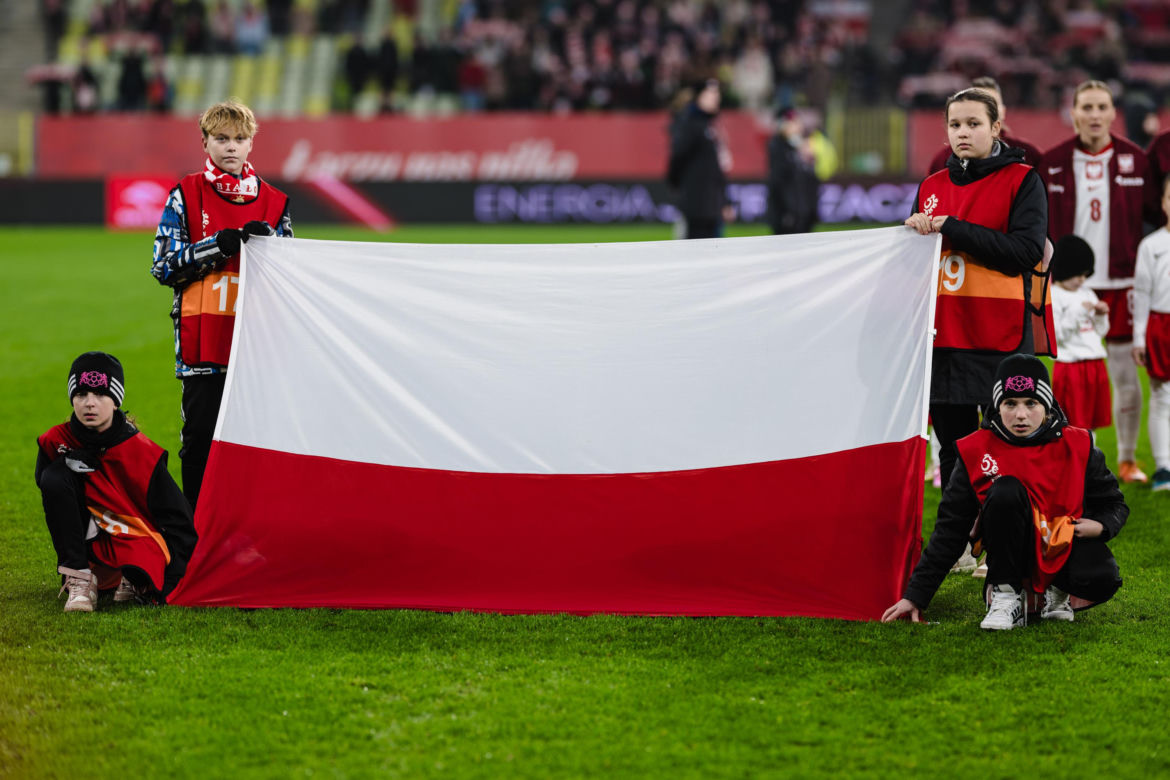 Polska - Słowenia: Najwierniejsi kibice wspierali reprezentację Polski kobiet. Dużo zdjęć z Gdańska