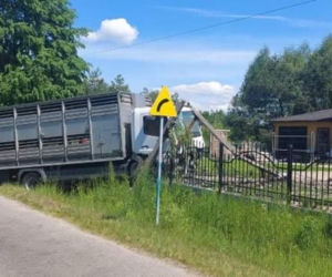 Wypadek ciężarówki w gminie Wręczyca Wielka