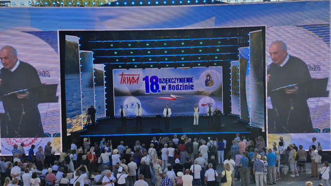 Duża impreza u ojca Rydzyka w Toruniu! Bayer Full porwał tłumy do tańca