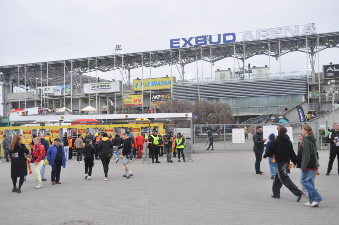 Tak dopingowali kibice na meczu Korona Kielce - Radomiak Radom