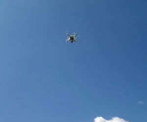 Plaża w Wąsoszu zamknięta. Rozpoczął się czwarty dzień poszukiwań chłopców na jeziorze [ZDJĘCIA]