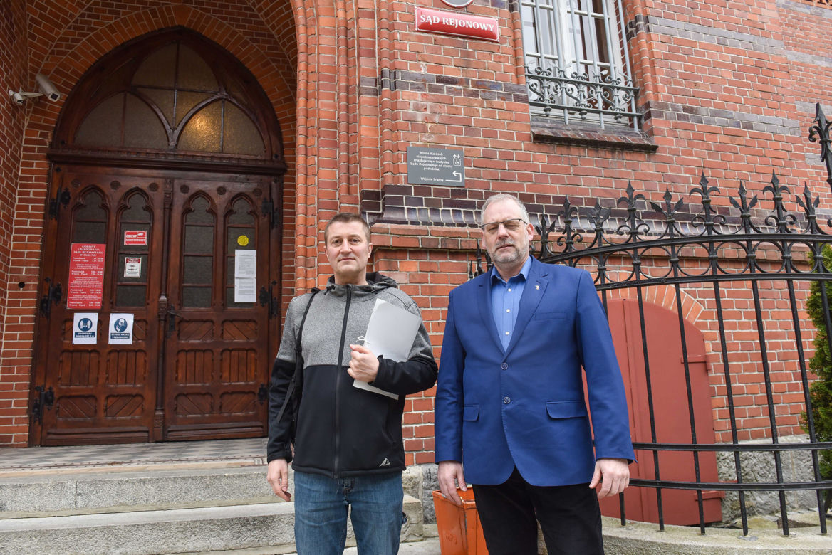 Chcą testowania sędziów na wykrywaczu kłamstw czy nie są gangsterami