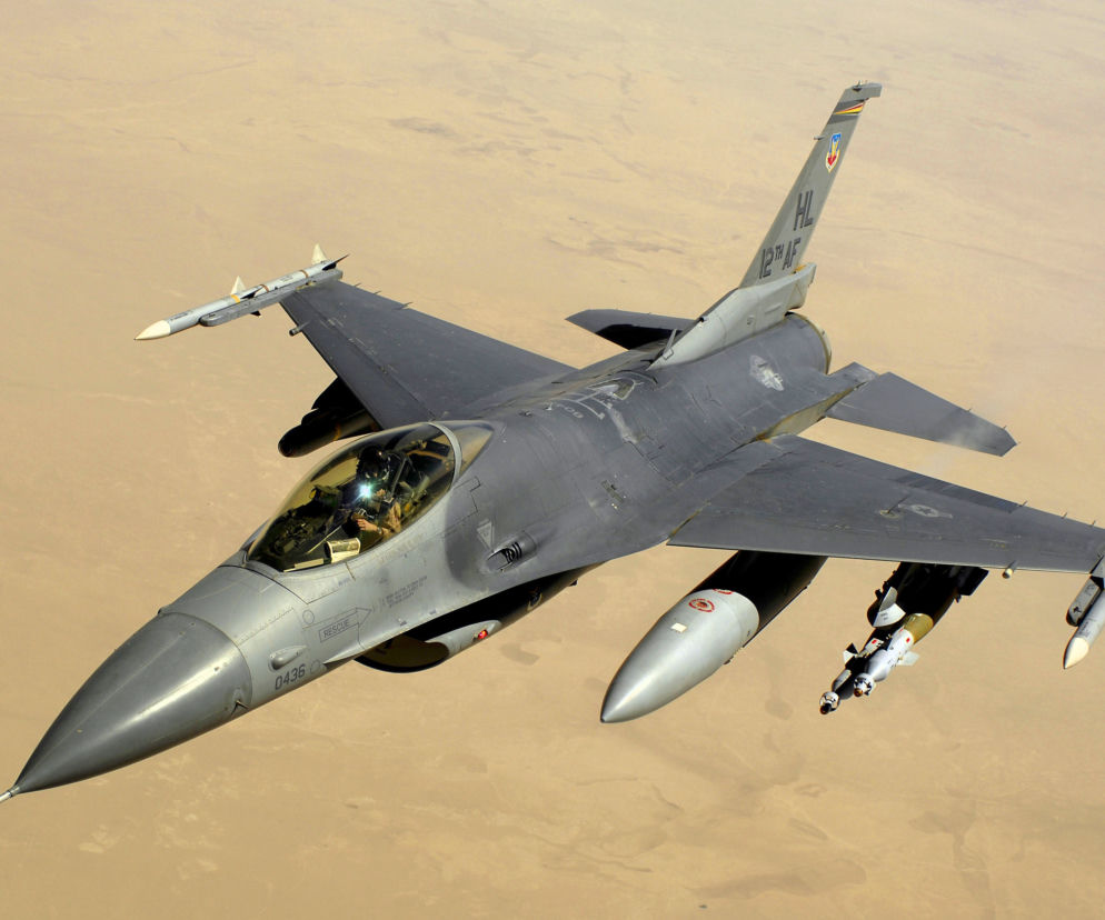F-16