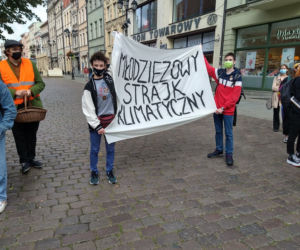 Z Kopernikiem dla Klimatu. Młodzi torunianie wyszli na ulice [AUDIO]