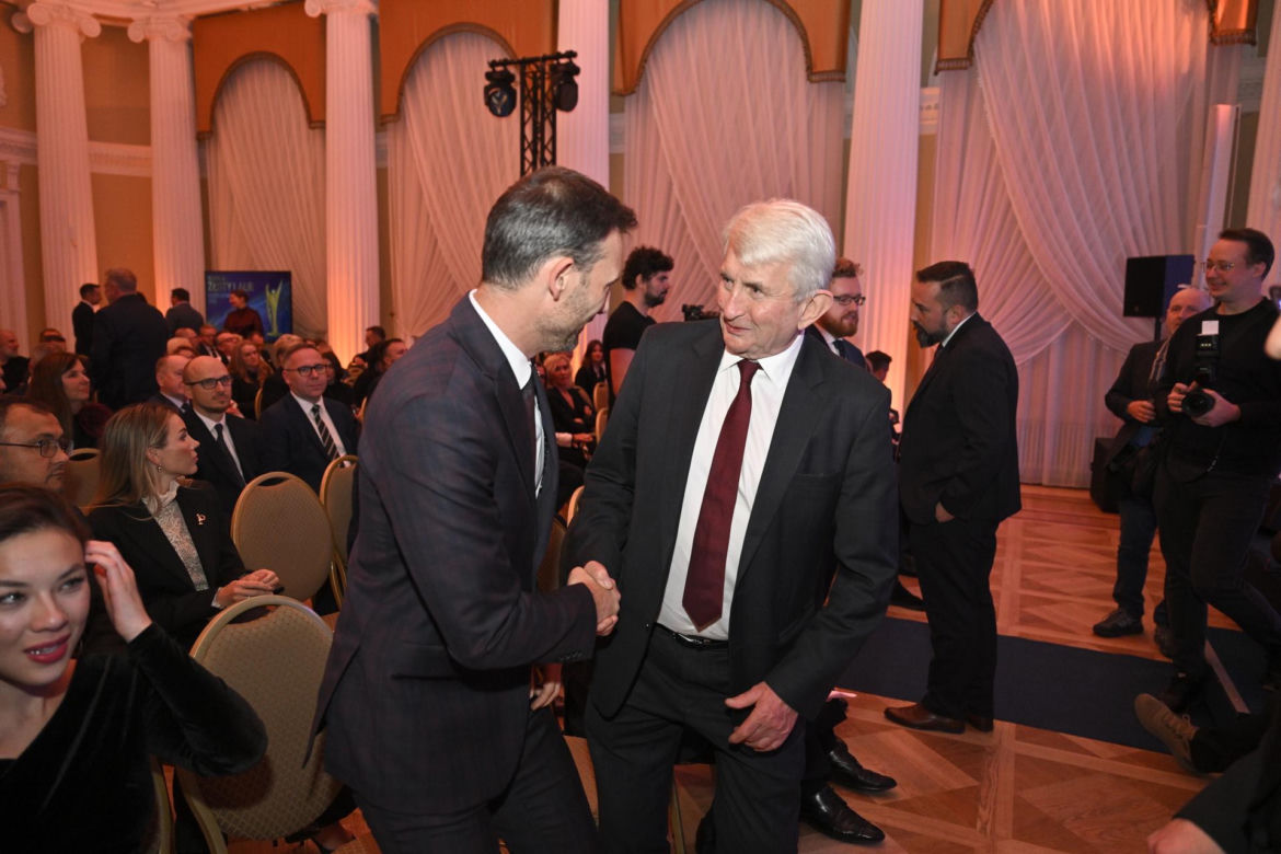 Posłanka Uznańska-Wieśniewska zadała szyku na gali Złoty Laur "Super Biznesu"