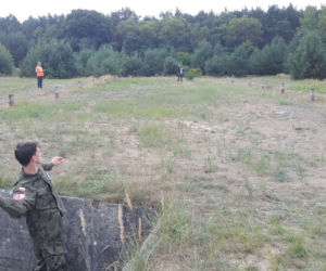 Rzucali granatem do celu, ciągnęli ciężarówkę i strzelali z broni. Zlot klas mundurowych z regionu za nami!