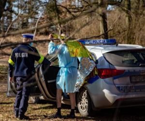 27-latek miał dwa promile i wjechał do rzeki. Uratował go wędkarz
