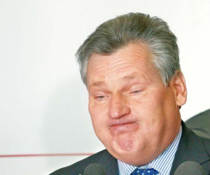 Dla Kwaśniewskiego 30 000 zł za wykład to za mało!