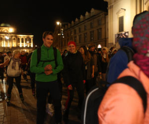 Nightskating. Warszawiacy przejechali stolicę na rolkach [Zdjęcia]