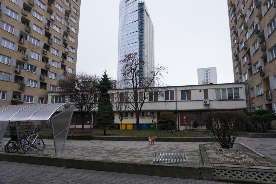 Blok z "Czterdziestolatka" współcześnie - tak wygląda