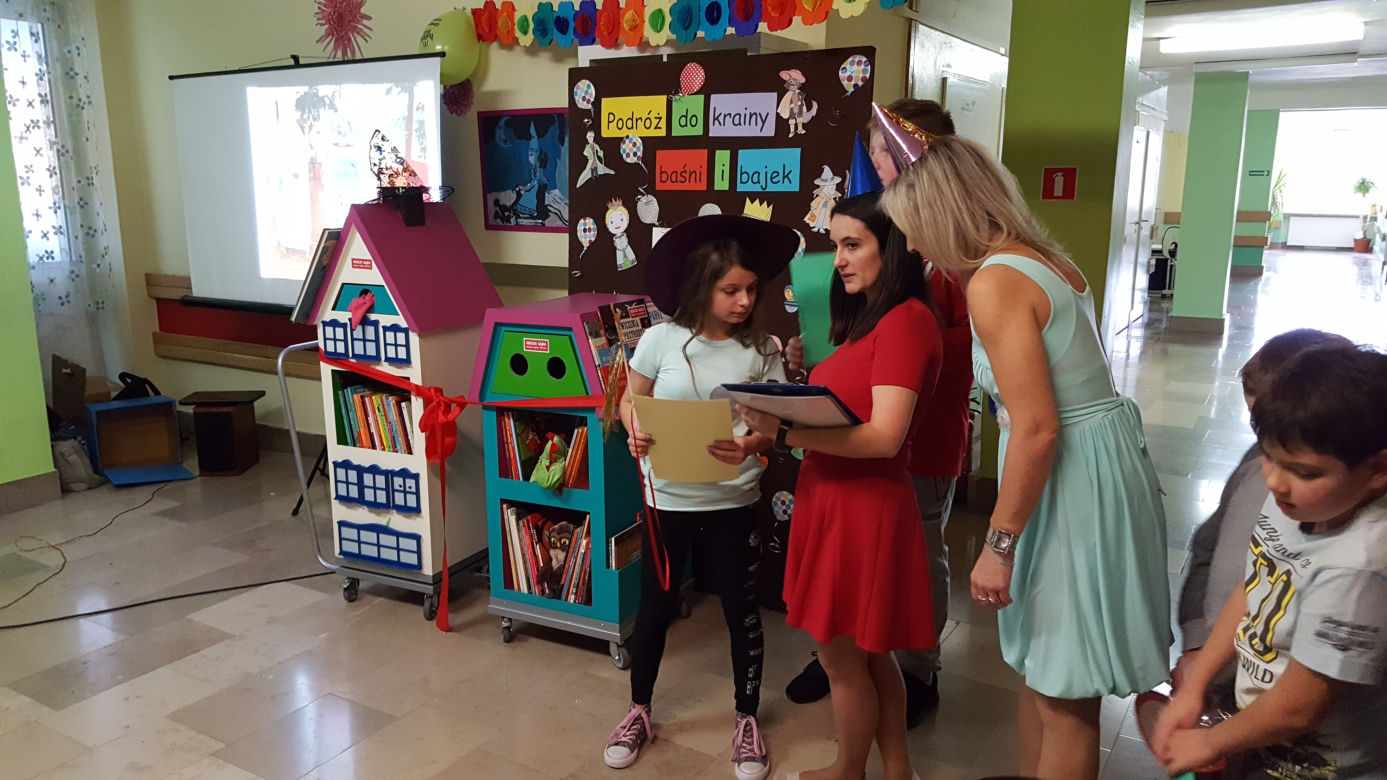 Lubajek, czyli wędrująca biblioteka w lubelskim szpitalu dziecięcym