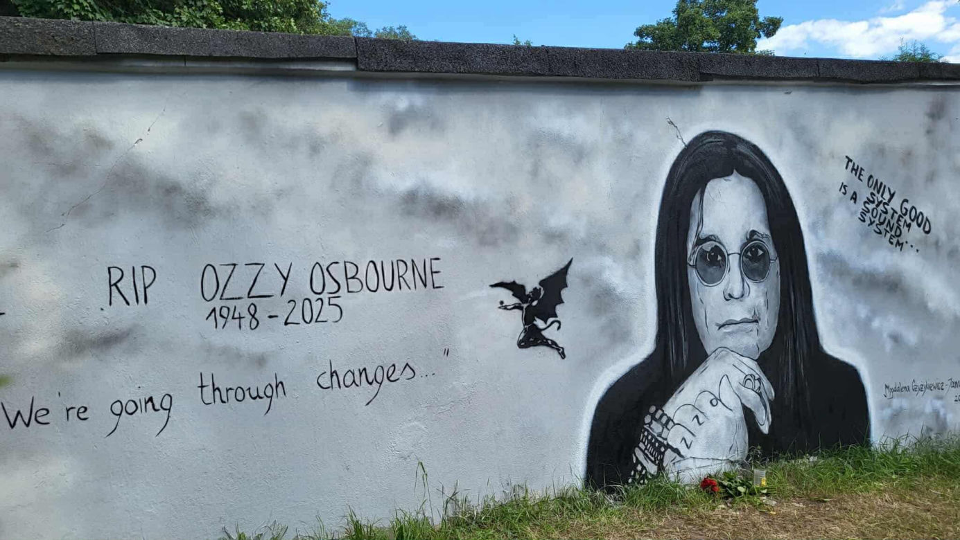 Mural Ozzy'ego Osbourne'a w Warszawie