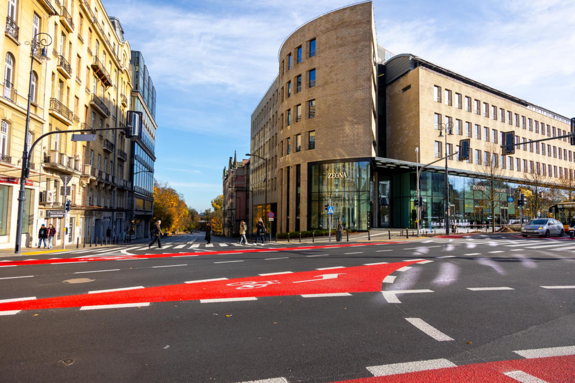 Zmodernizowany Plac Trzech Krzyży