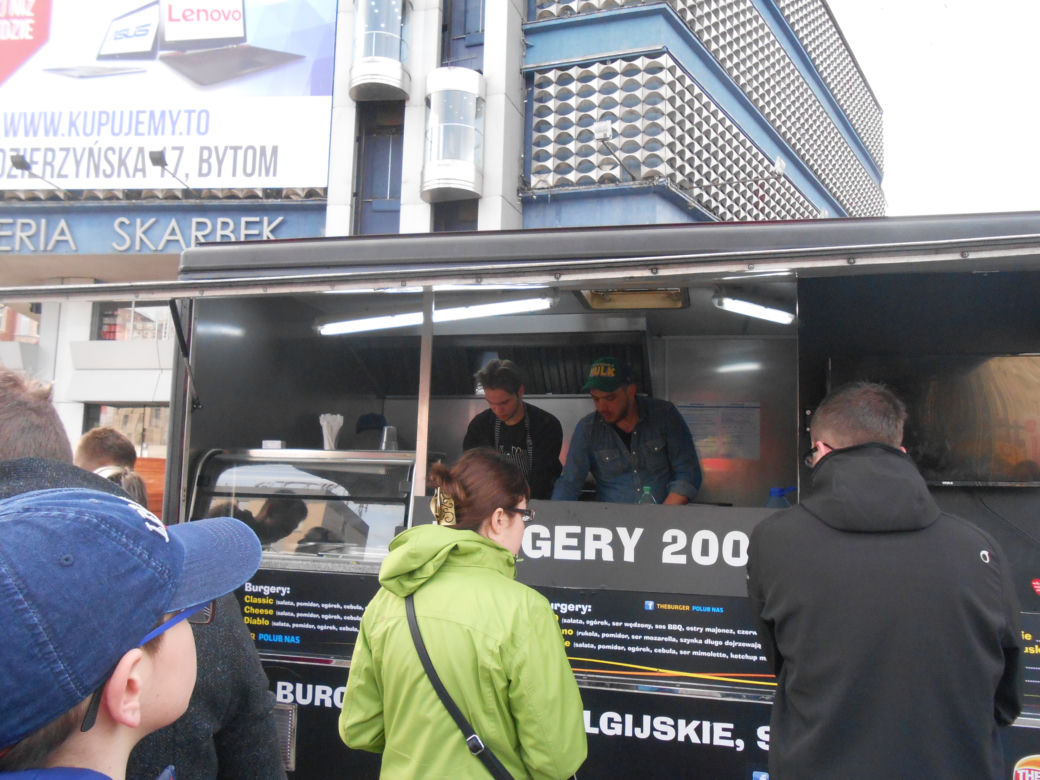 Food Trucki opanowały katowicki rynek.