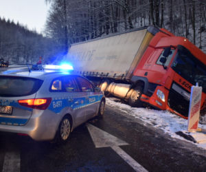 Kolizja w okolicach Dębowiny. Zablokowana DK8