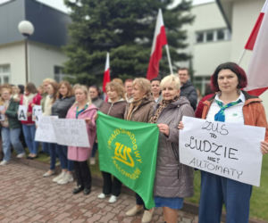Protest pracowników ZUS-u w Starachowicach