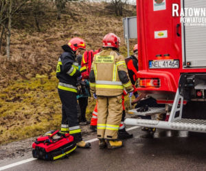 Wypadek na DK 16. W miejscowości Buniaki zderzyły się dwa samochody osobowe