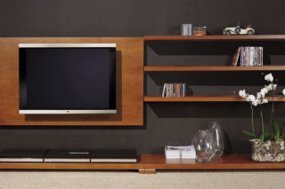 TELEWIZOR W SALONIE: Jak ustawić telewizor w salonie, dobre miejsce- ZDJĘCIA
