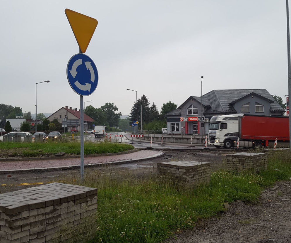 Skrzyżowanie Lwowskiej z Okrężną i Marusarz znów jest rondem