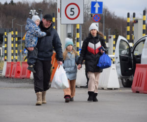Ukraińcy usprawnili odprawę matek z dziecmi na granicy [ZDJĘCIA]