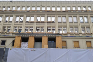 De Niro buduje w Krakowie hotel a mieszkańcy protestują