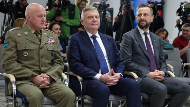 Umowa na AIM-120D AMRAAM