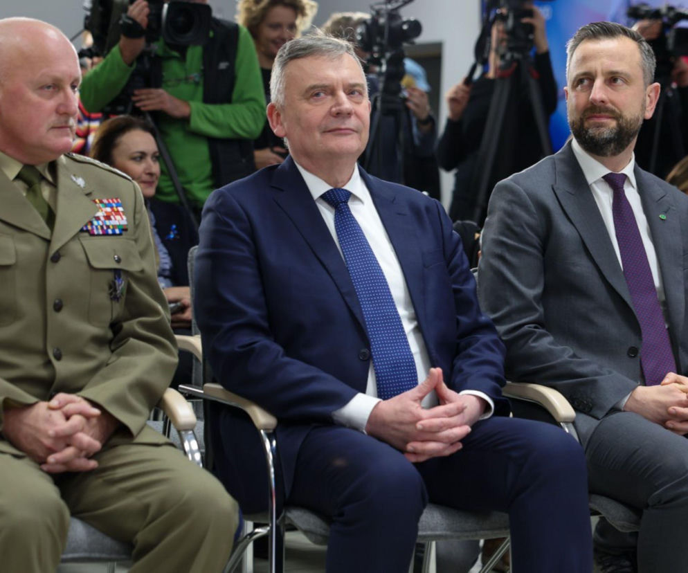 Polska kupuje pociski AMRAAM. Szef MON podpisał wart 500 mln dol. kontrakt na uzbrojenie F-35