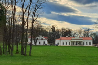 Kąśna Dolna: Od Stinga po Bonda! Centrum Paderewskiego prezentuje program i szykuje multimedialne nowości