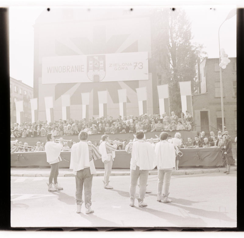 Winobranie w Zielonej Górze w latach 1963-1973. Oto jak bawiono się podczas największego Święta Wina w Polsce